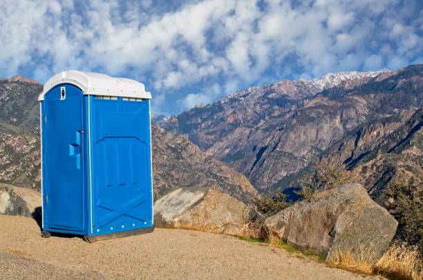 Portable Toilet Options We Offer in Hilbert, WI